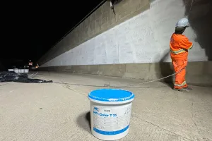 Application of MC-Color T 21 in the tunnel.