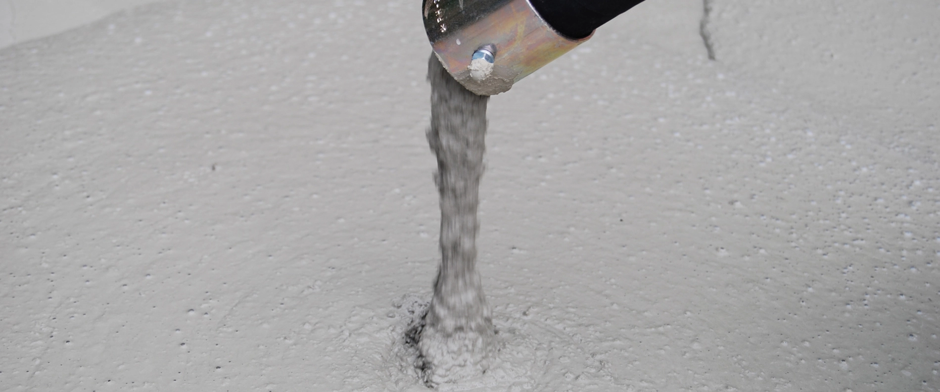 New high-performance grouting mortars from MC: Emcekrete 70 F and 100 F